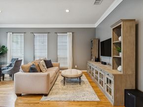 1525 W 25th Street, Houston TX 77008