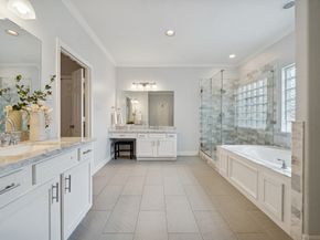 1525 W 25th Street, Houston TX 77008