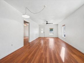 7933 Elwood Street, Houston TX 77012