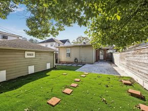 1624 Branard Street, Houston TX 77006