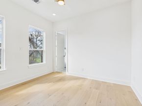 602 Jewett Street B, Houston TX 77009