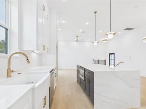 602 Jewett Street B, Houston TX 77009