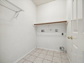 119 Lissa Lane, Sugar Land TX 77479