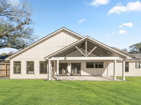 10511 Londonderry Drive, Houston TX 77043