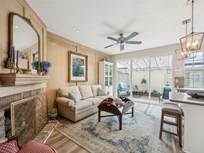 1223 Fountain View Drive 124, Houston TX 77057