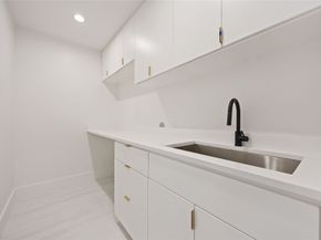 1823 Ebony Lane, Houston TX 77018