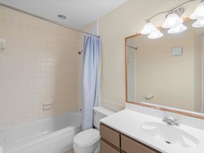 2830 S Bartell Drive 25, Houston TX 77054