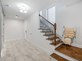 2324 Camden Drive C, Houston TX 77021