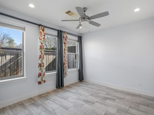 2324 Camden Drive C, Houston TX 77021