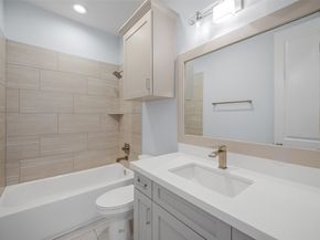 2324 Camden Drive C, Houston TX 77021