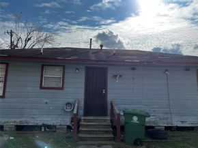 2915 Helberg Road, Houston TX 77092