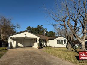 9022 Lazy River Lane, Houston TX 77088