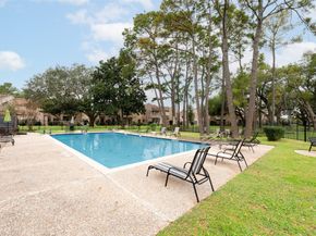 710 Country Place Drive G, Houston TX 77079