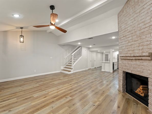 710 Country Place Drive G, Houston TX 77079