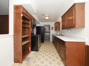 10618 Wickersham Lane, Houston TX 77042