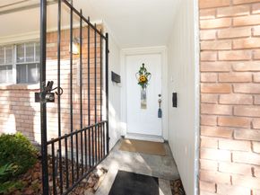 10618 Wickersham Lane, Houston TX 77042