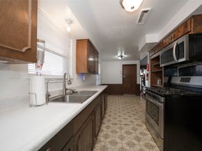 10618 Wickersham Lane, Houston TX 77042