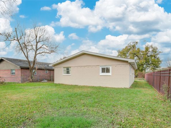 14450 Victoria Street, Houston TX 77015