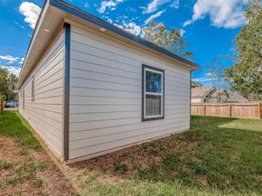 4633 Larkspur Street, Houston TX 77051