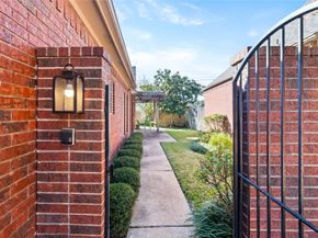 70 Grants Lake Circle, Sugar Land TX 77479