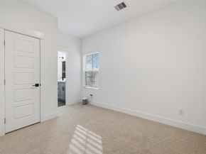 314 Neyland Street, Houston TX 77022