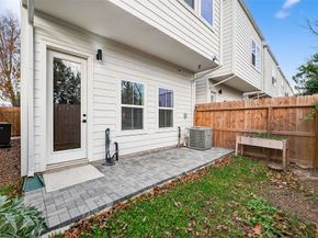 314 Neyland Street, Houston TX 77022