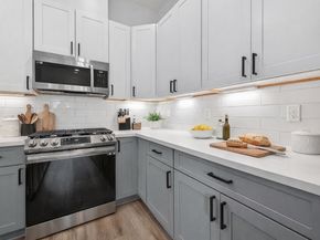 314 Neyland Street, Houston TX 77022