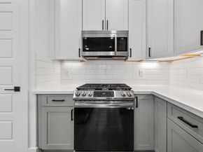 314 Neyland Street, Houston TX 77022