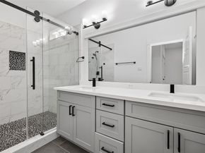 314 Neyland Street, Houston TX 77022