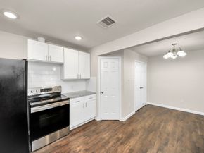 3437 Seabrook Street, Houston TX 77021