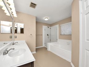 7607 Plumtree Forest Circle, Houston TX 77095