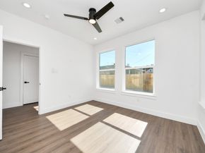 5512 Hardy Street, Houston TX 77009