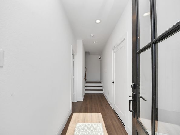 5512 Hardy Street, Houston TX 77009