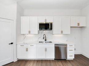 5512 Hardy Street, Houston TX 77009