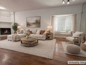 2220 Bering Dr Drive 12, Houston TX 77057