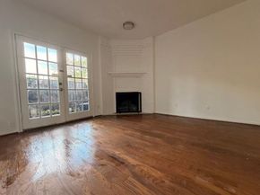 2220 Bering Dr Drive 12, Houston TX 77057