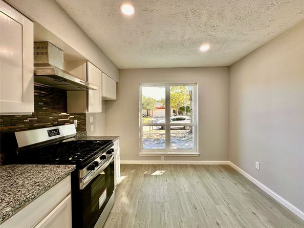 11703 Cliveden Drive, Houston TX 77066