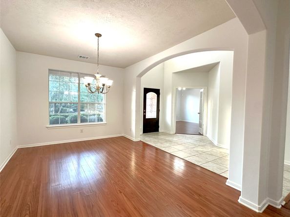 46 S April Mist Circle, Conroe TX 77385
