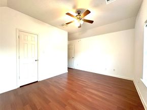 46 S April Mist Circle, Conroe TX 77385