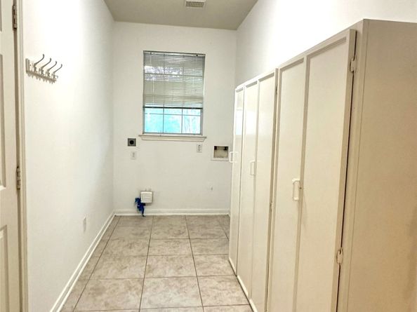 46 S April Mist Circle, Conroe TX 77385