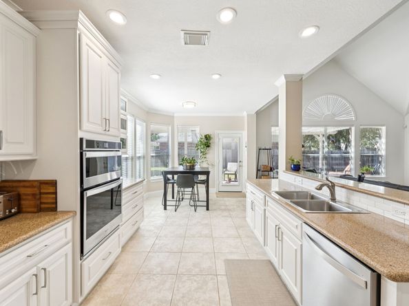 3302 Indian Summer Court, Friendswood TX 77546