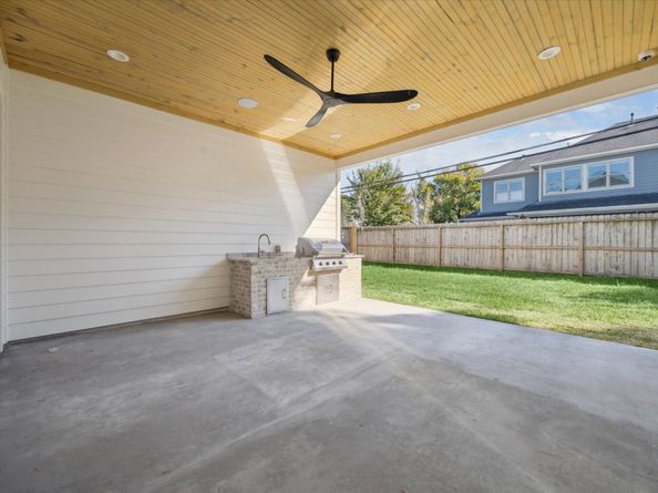 7115 Raton Street, Houston TX 77055