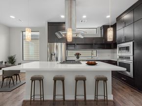 5638 Petty Street B, Houston TX 77007