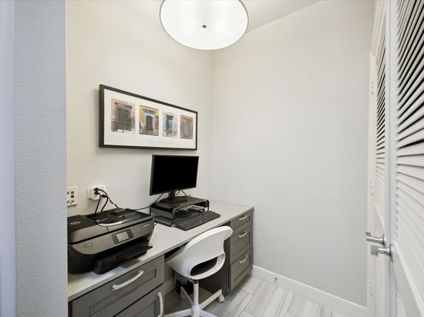 3333 Allen Parkway 701, Houston TX 77019