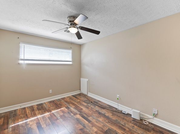 4302 Marchant Road, Houston TX 77047