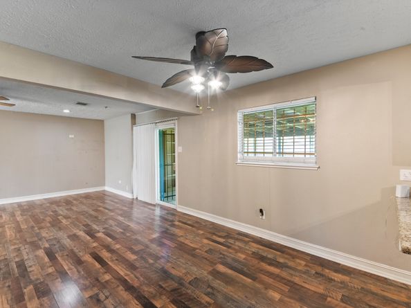 4302 Marchant Road, Houston TX 77047