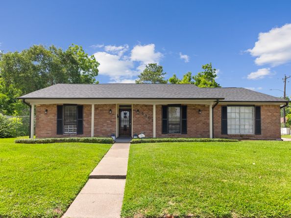 4302 Marchant Road, Houston TX 77047