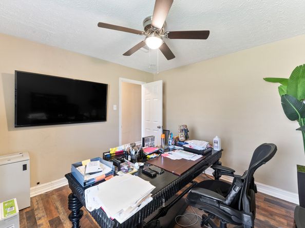 4302 Marchant Road, Houston TX 77047