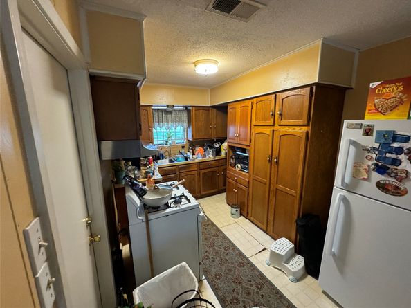 7921 Miley Street, Houston TX 77028
