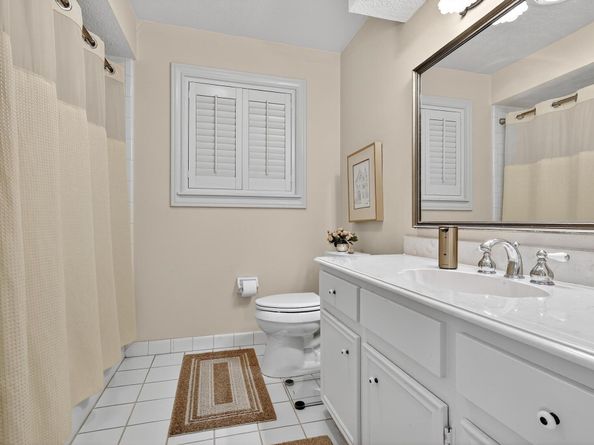 12019 Paradise Valley Drive, Houston TX 77066